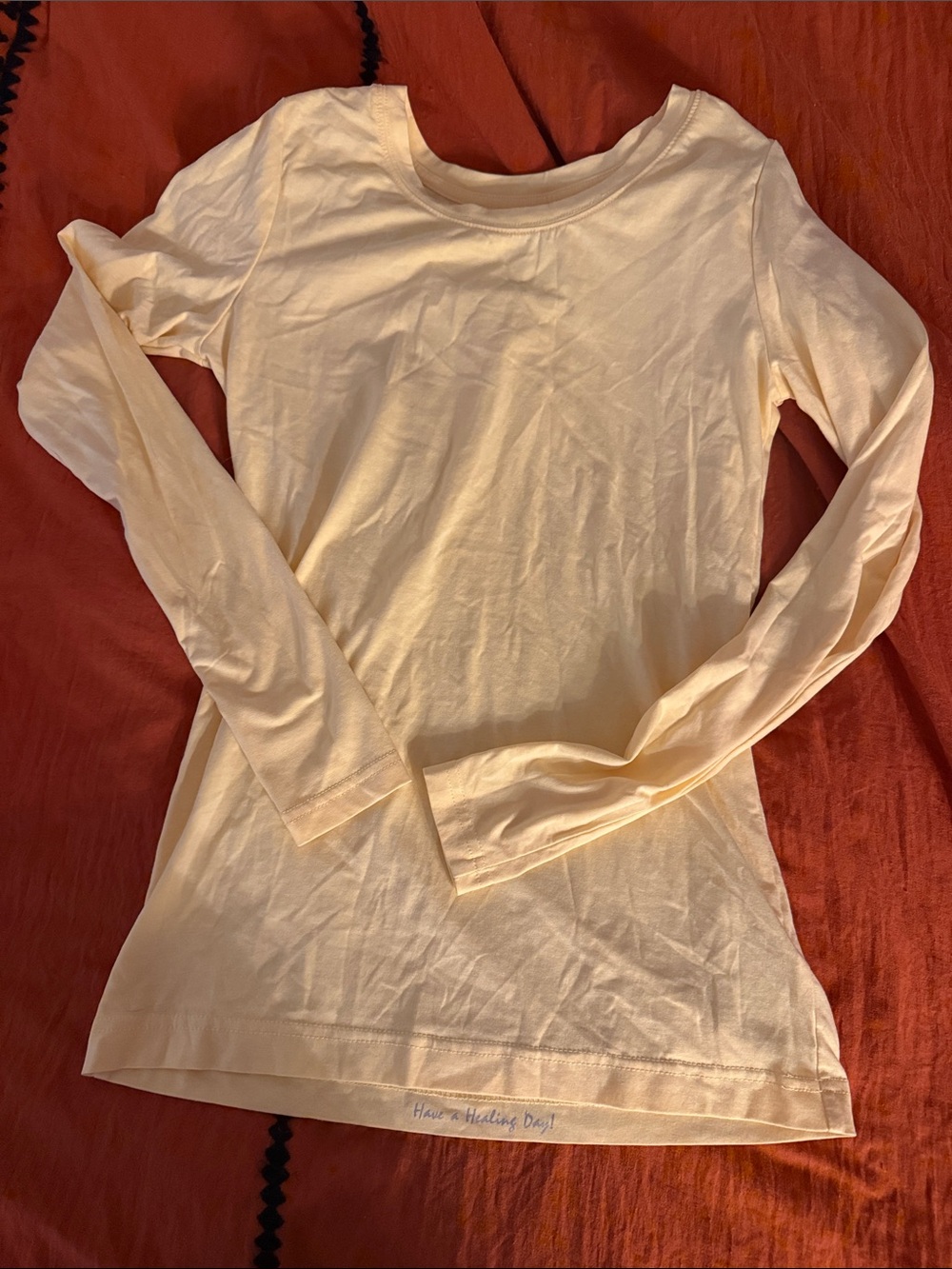 Women’s Long Sleeve Crewneck Top / Underscrub- yellow
